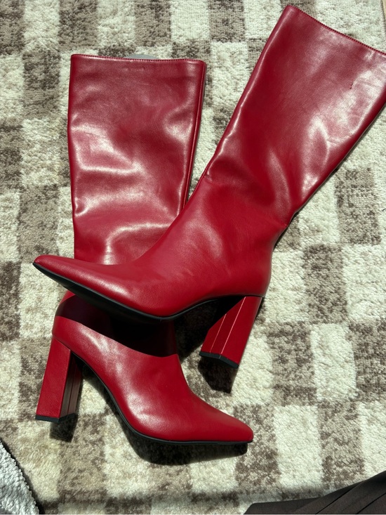 Shoes - Stylish Red Knee-High Block Heel Boots - Women